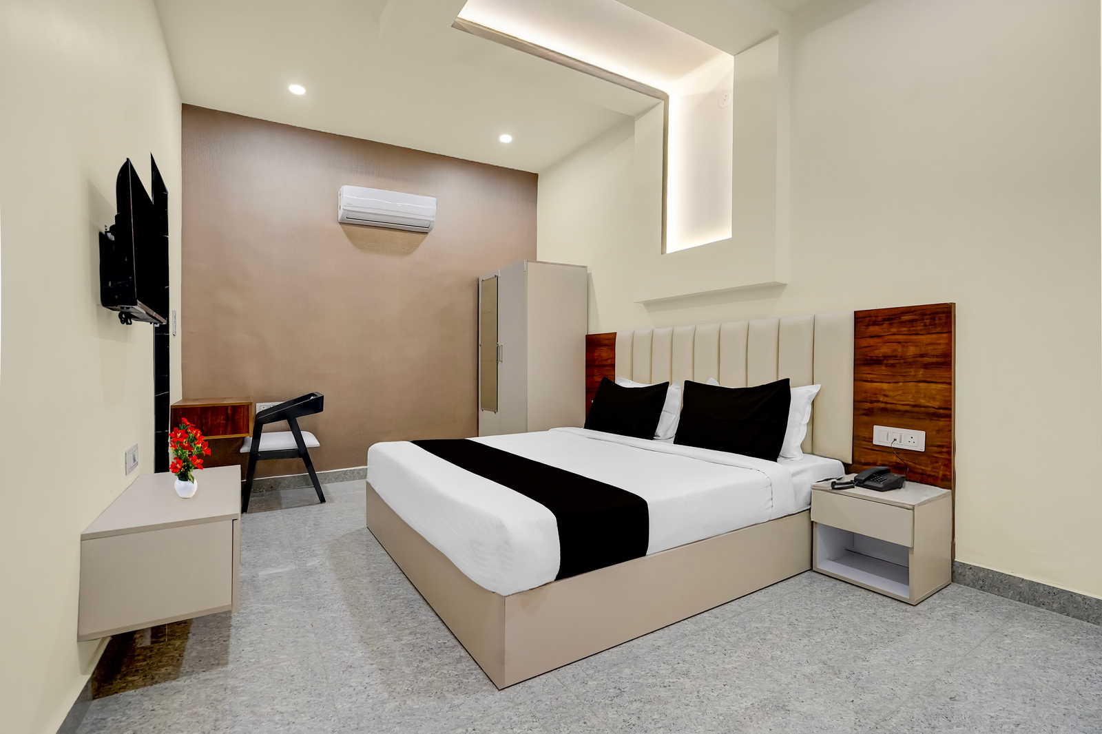 super townhouse subharti university meerut formerly hotel celebration