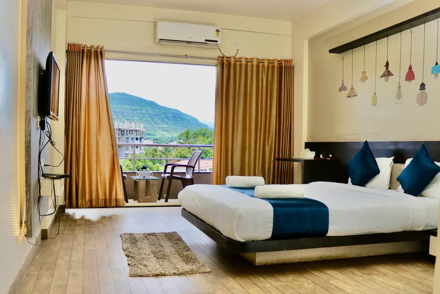 hotel srushti regency