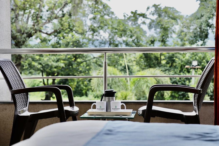 hotel srushti regency