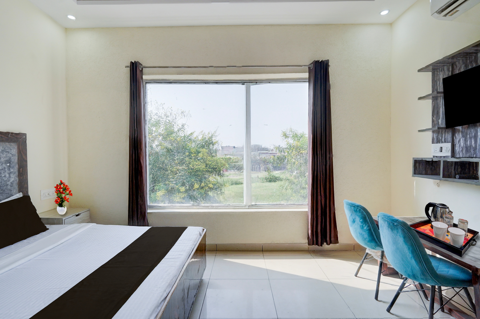 super hotel o meerut central college formerly saffron