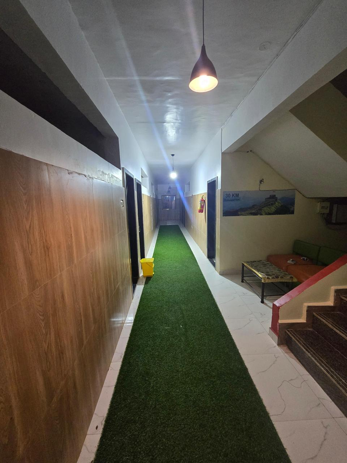 the shelars royal inn