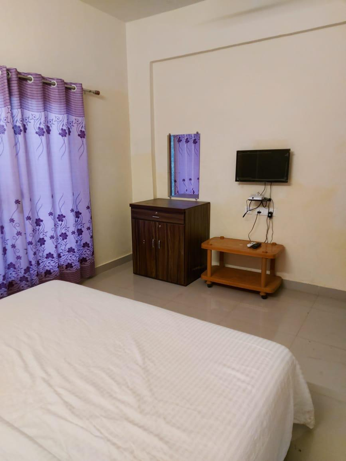 the shelars royal inn