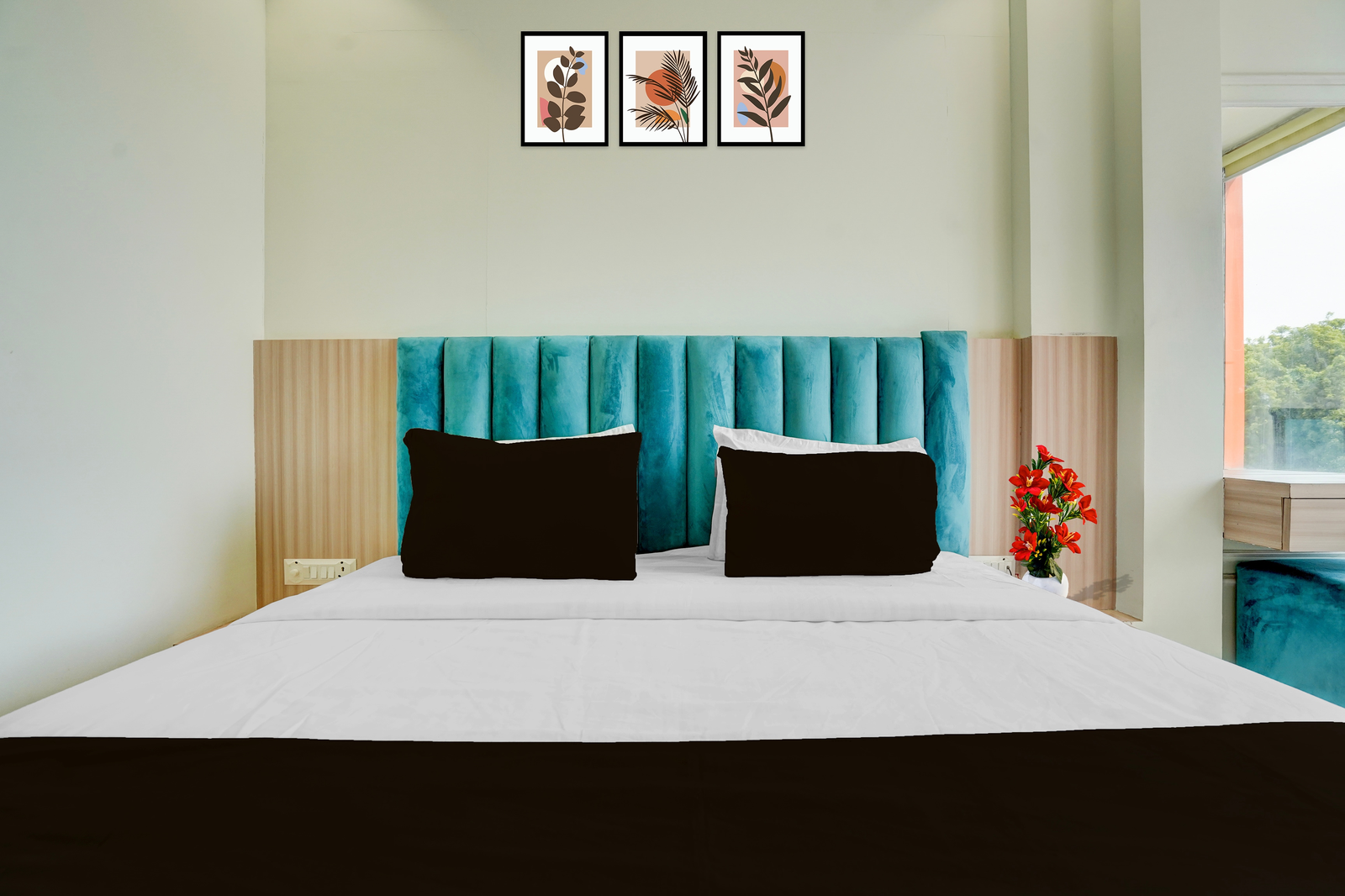 super townhouse oak prayagraj allahabad university railway junction formerly ballians