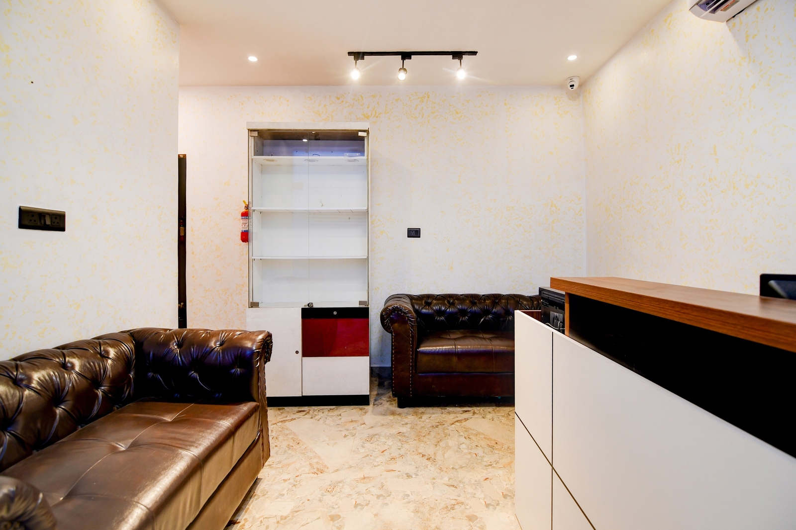 super townhouse oak sealdah railway station near creek row