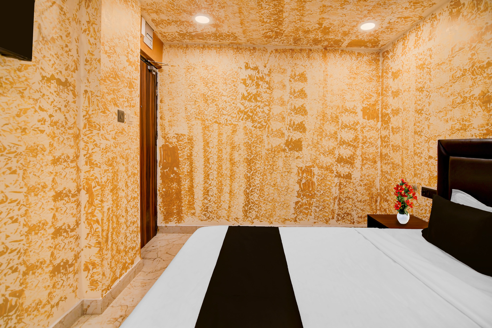 super townhouse oak sealdah railway station near creek row