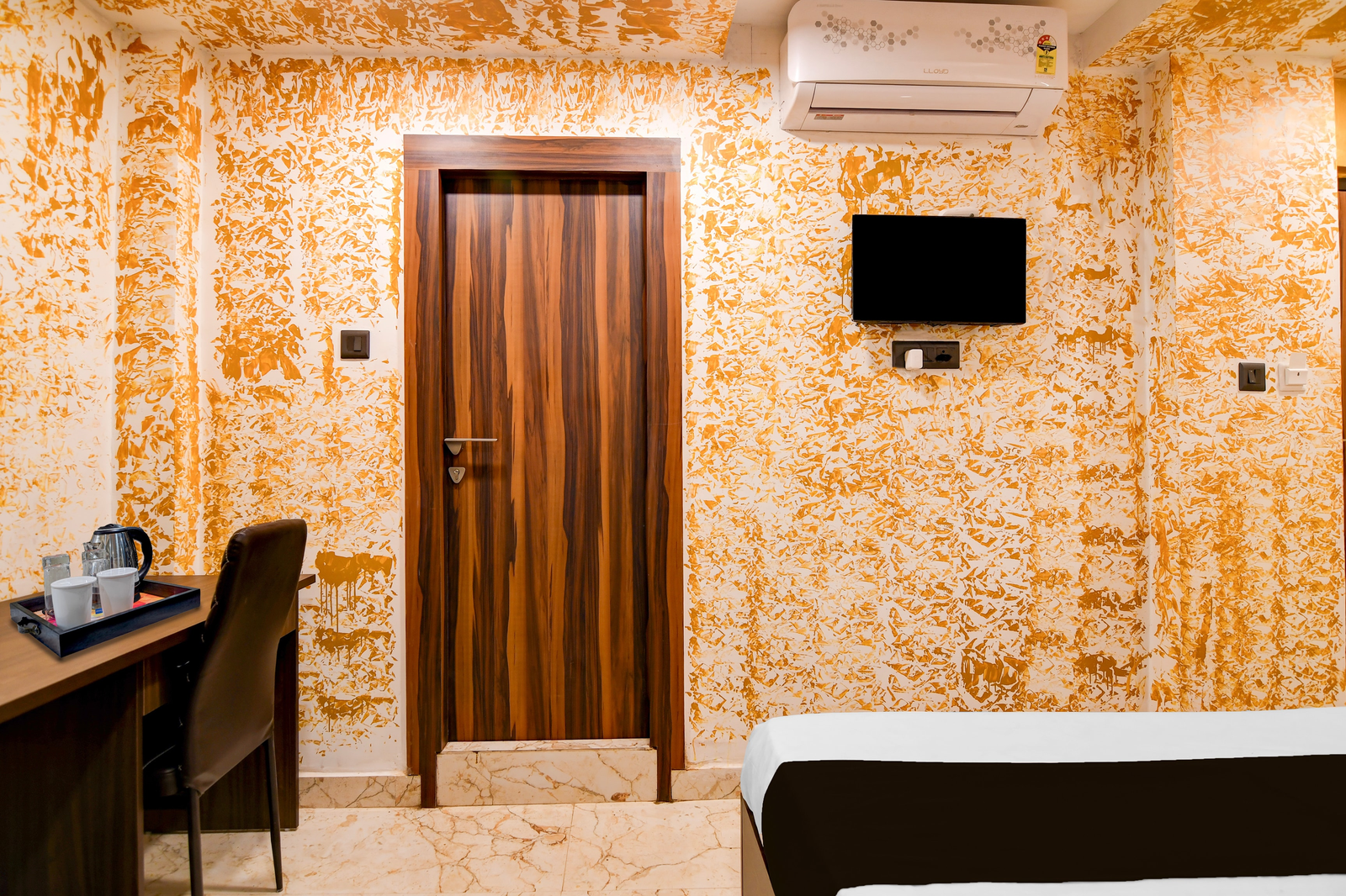 super townhouse oak sealdah railway station near creek row