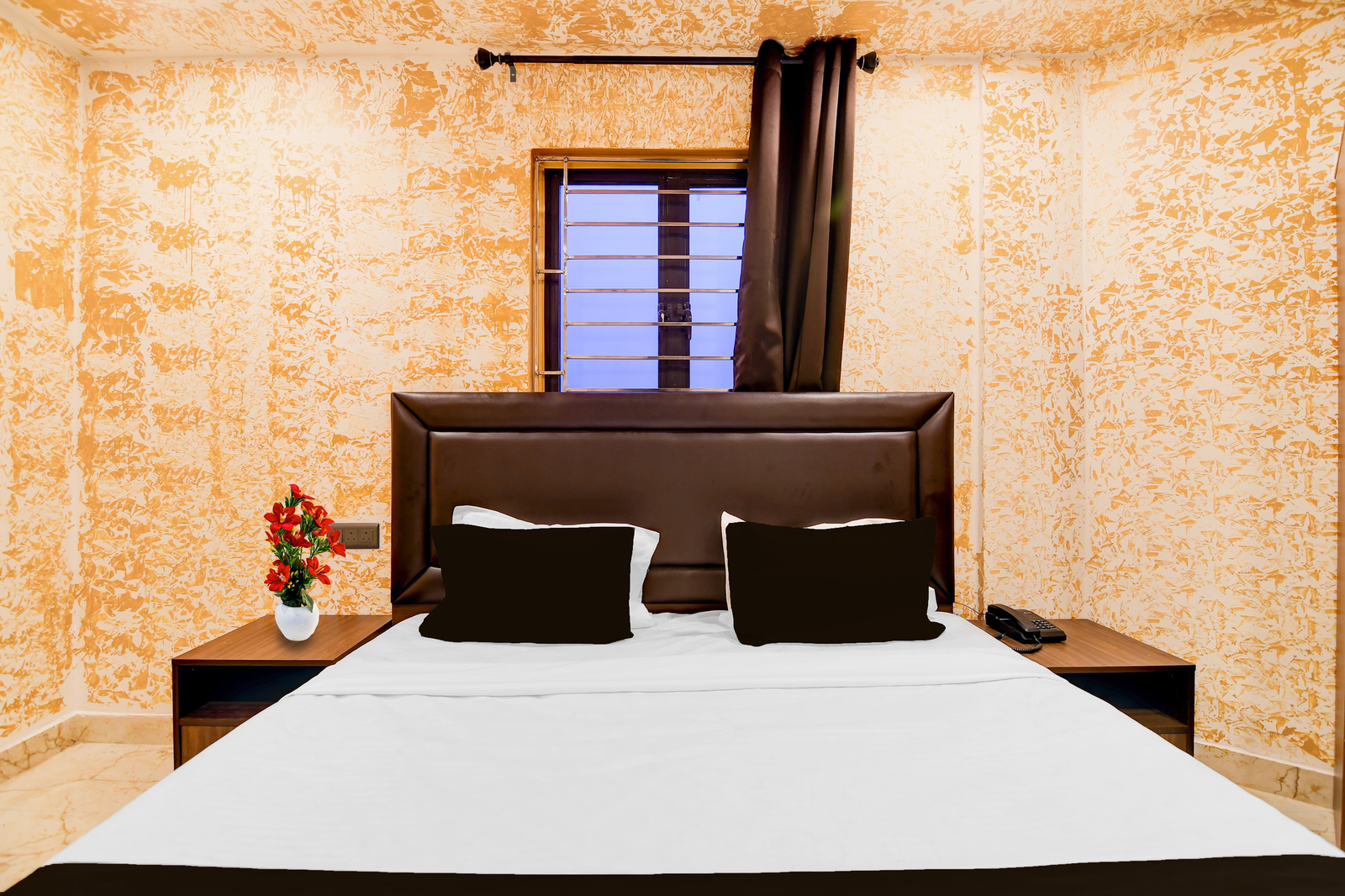 super townhouse oak sealdah railway station near creek row