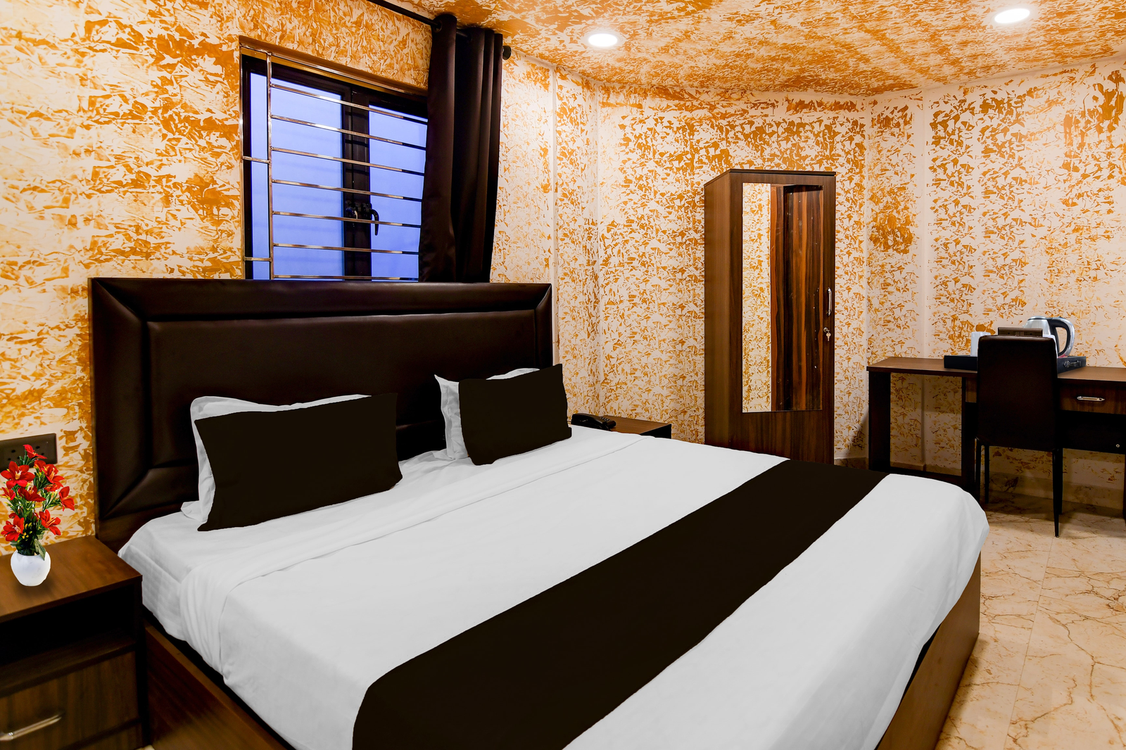 super townhouse oak sealdah railway station near creek row