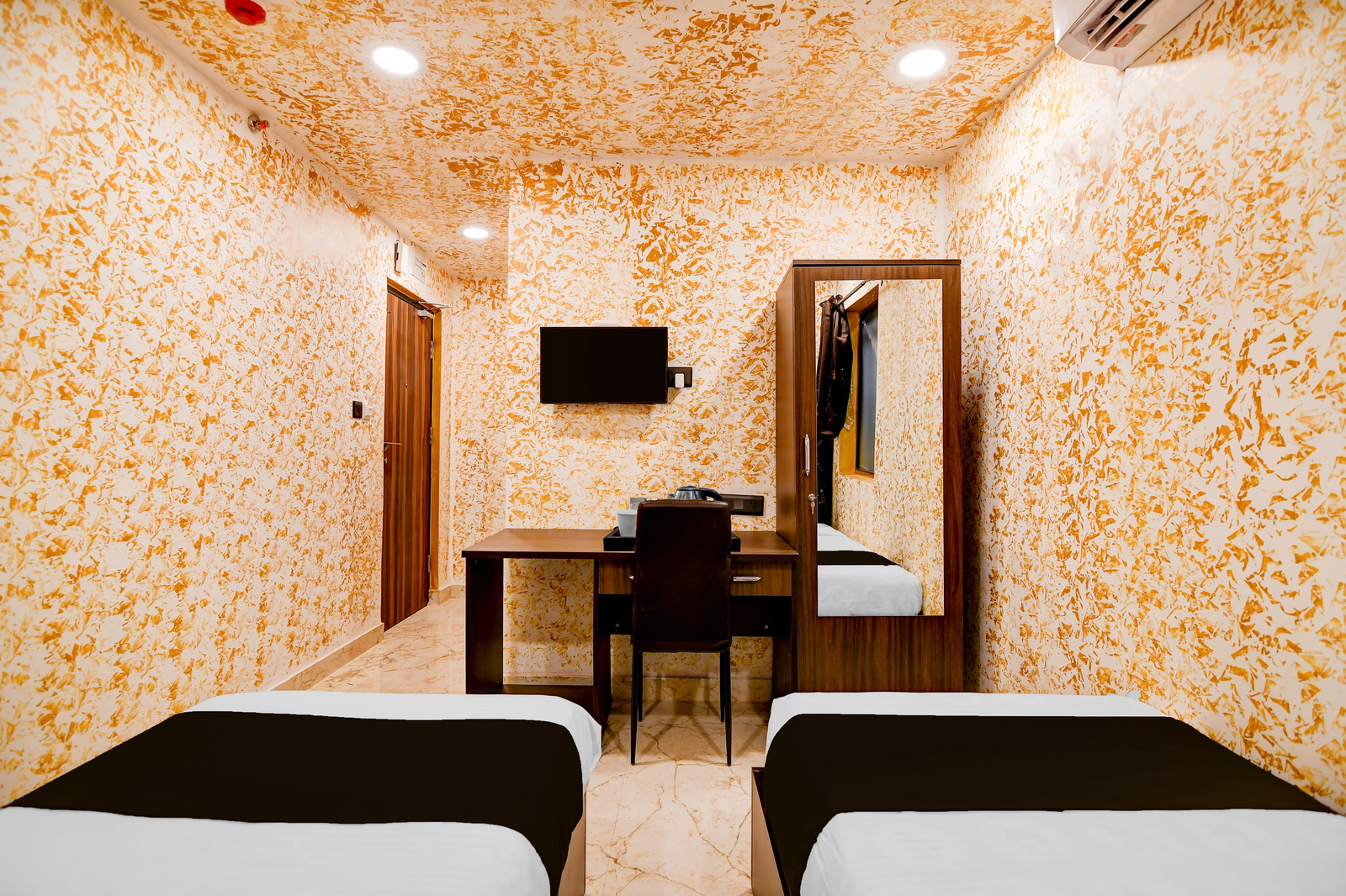 super townhouse oak sealdah railway station near creek row