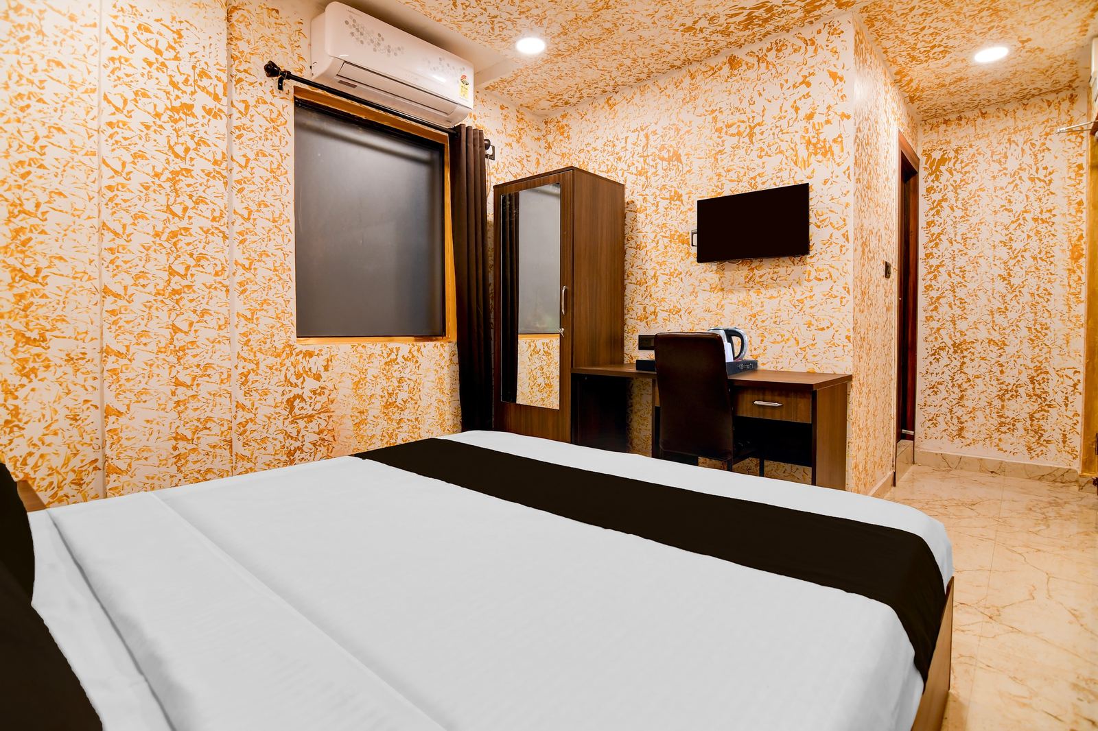 super townhouse oak sealdah railway station near creek row