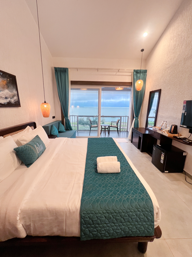 blu water resort malshej