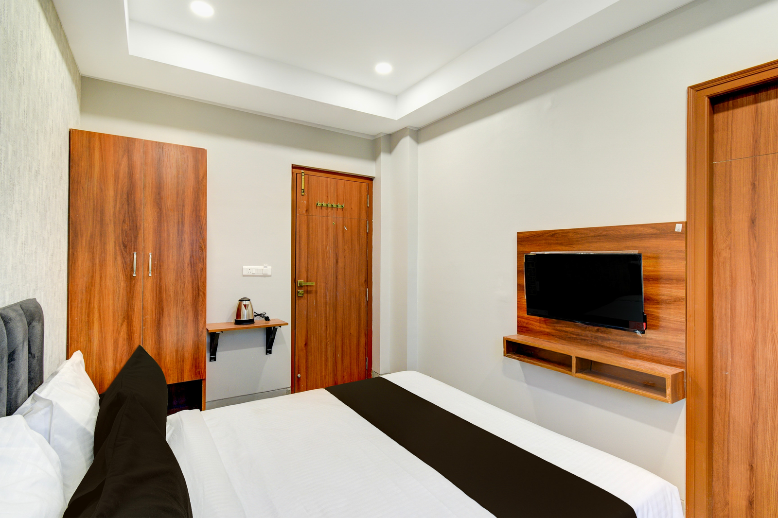 super townhouse miyapur metro station formerly sainath arcade