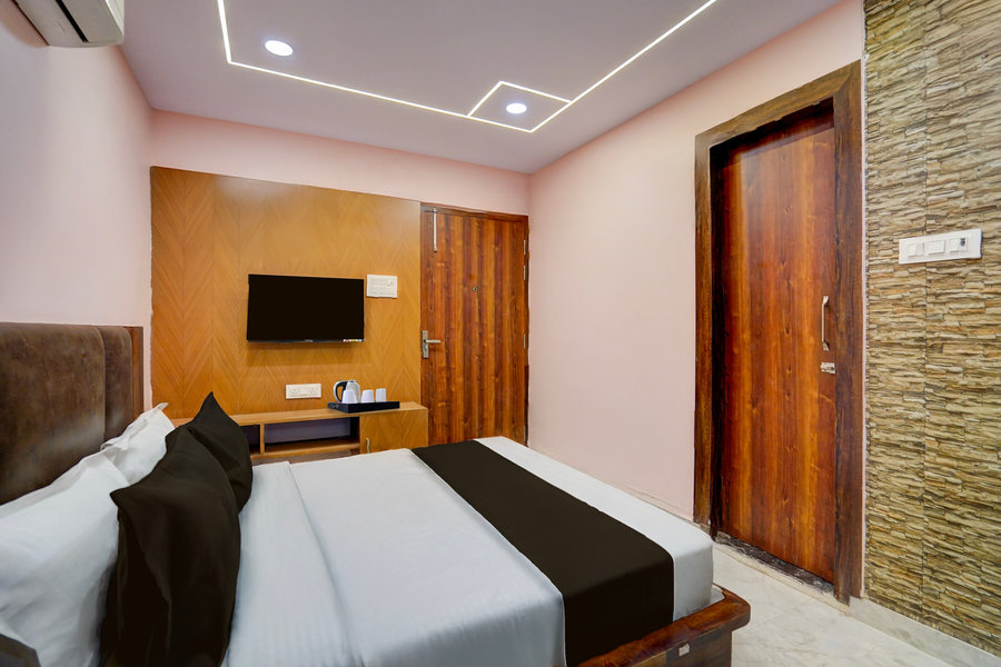 super townhouse oak panki railway junction formerly hotel rudra