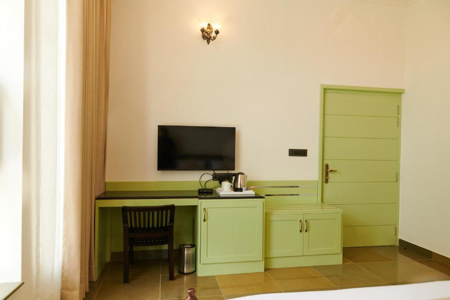 free birds boutique stay amer