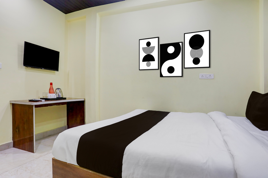 super hotel o banaras junction blw