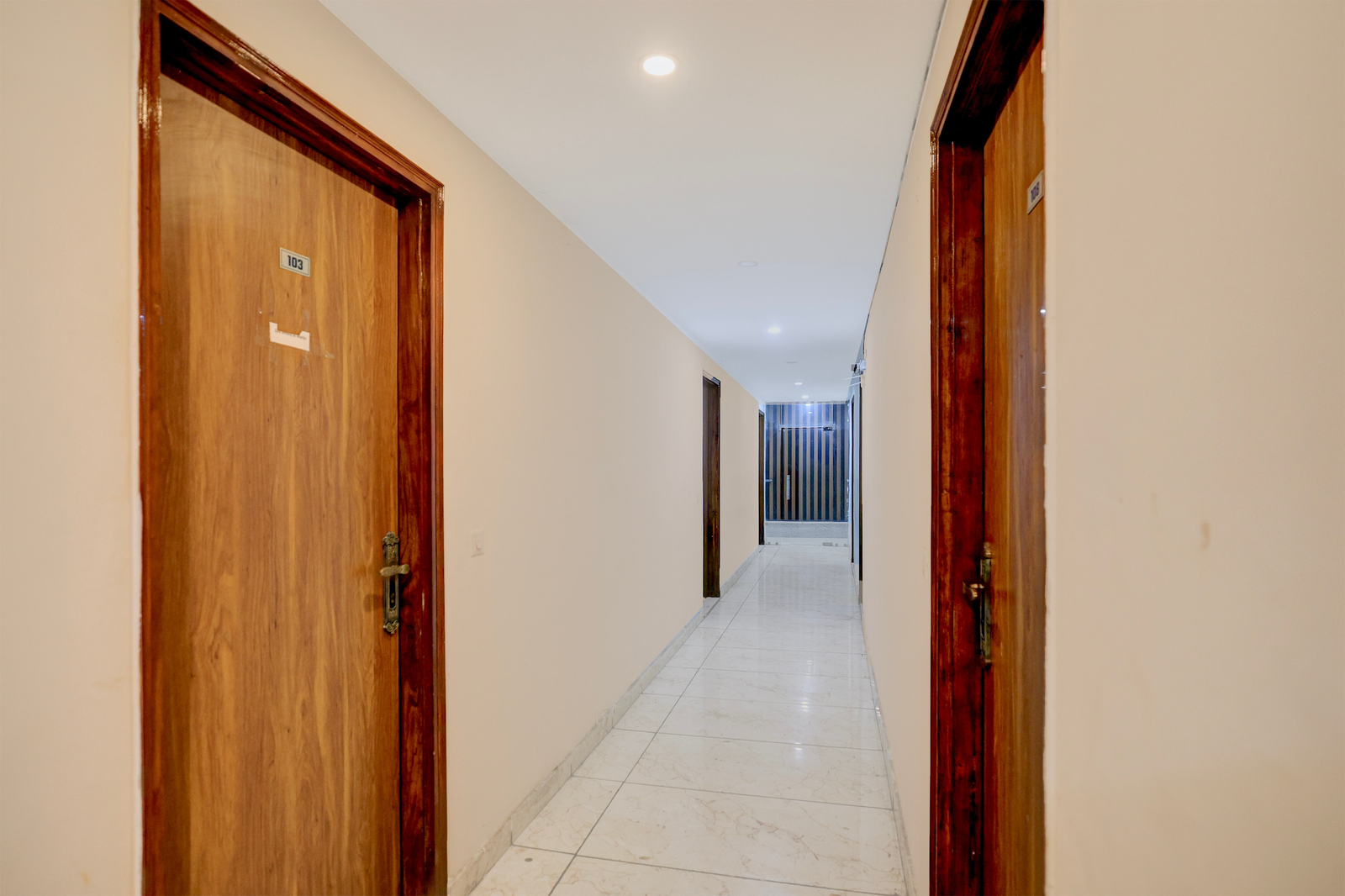 super townhouse sector 122 noida formerly anvi inn