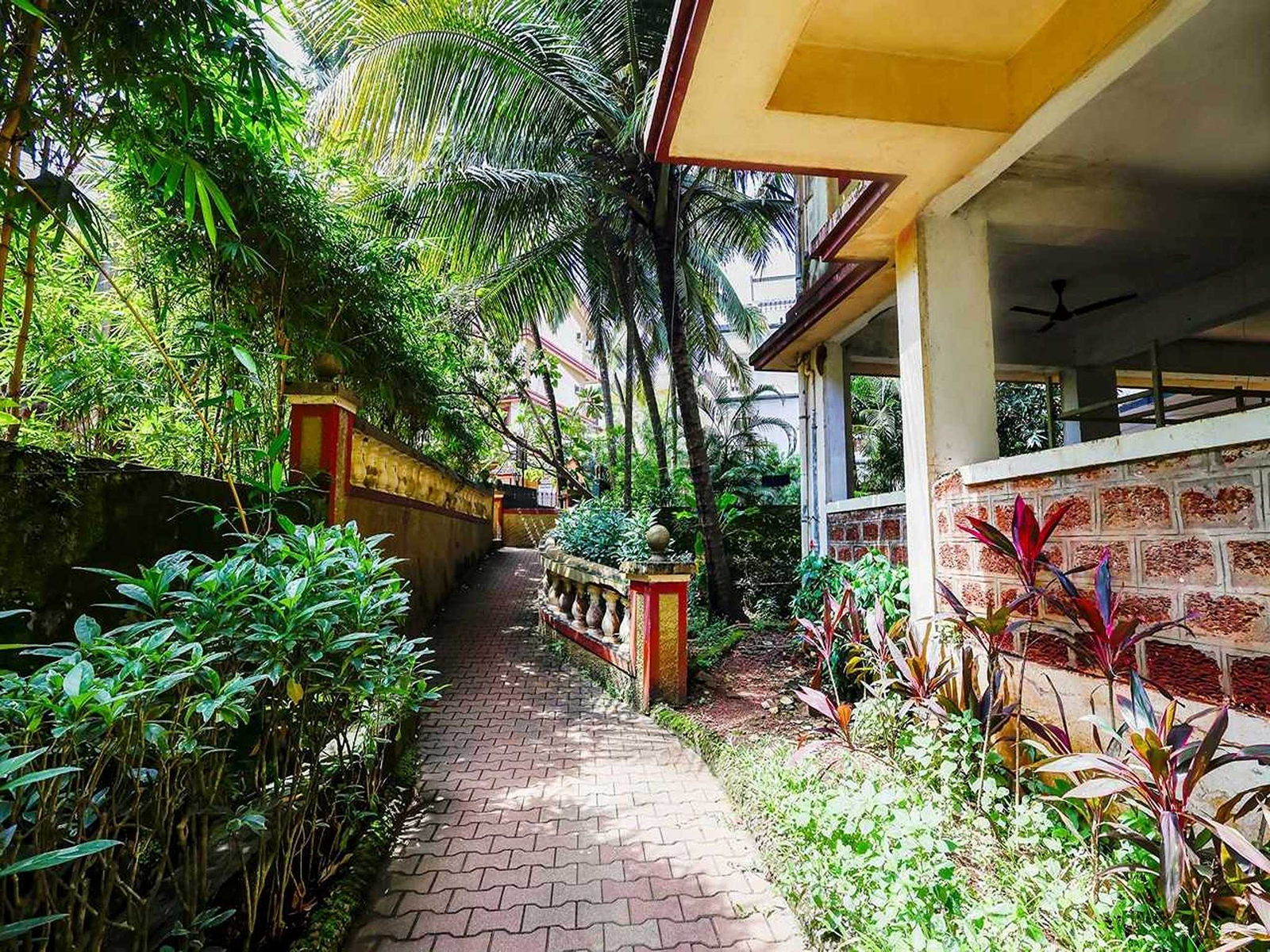 susegad appt by palette homes pool garden