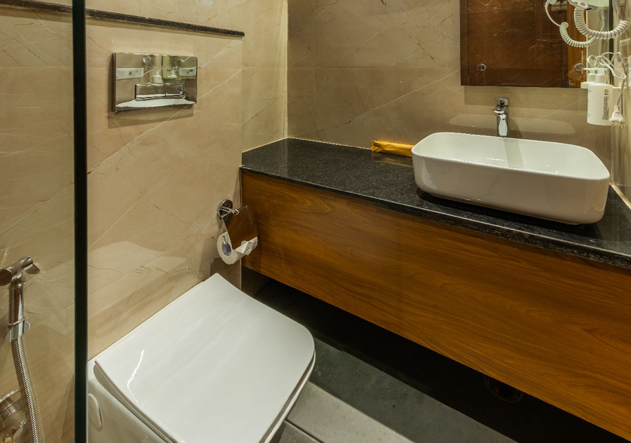 the hosteller delhi international airport