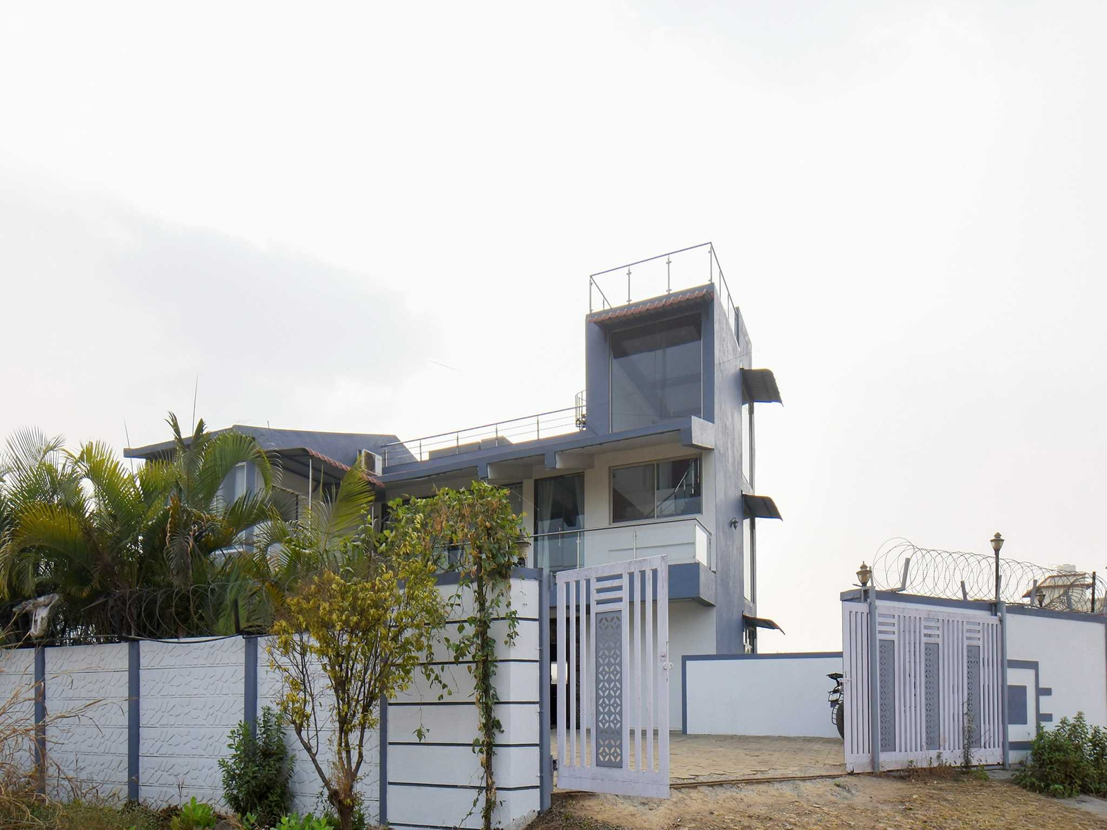 arohi villa 4bhk villa by palette pvt pool lonavala