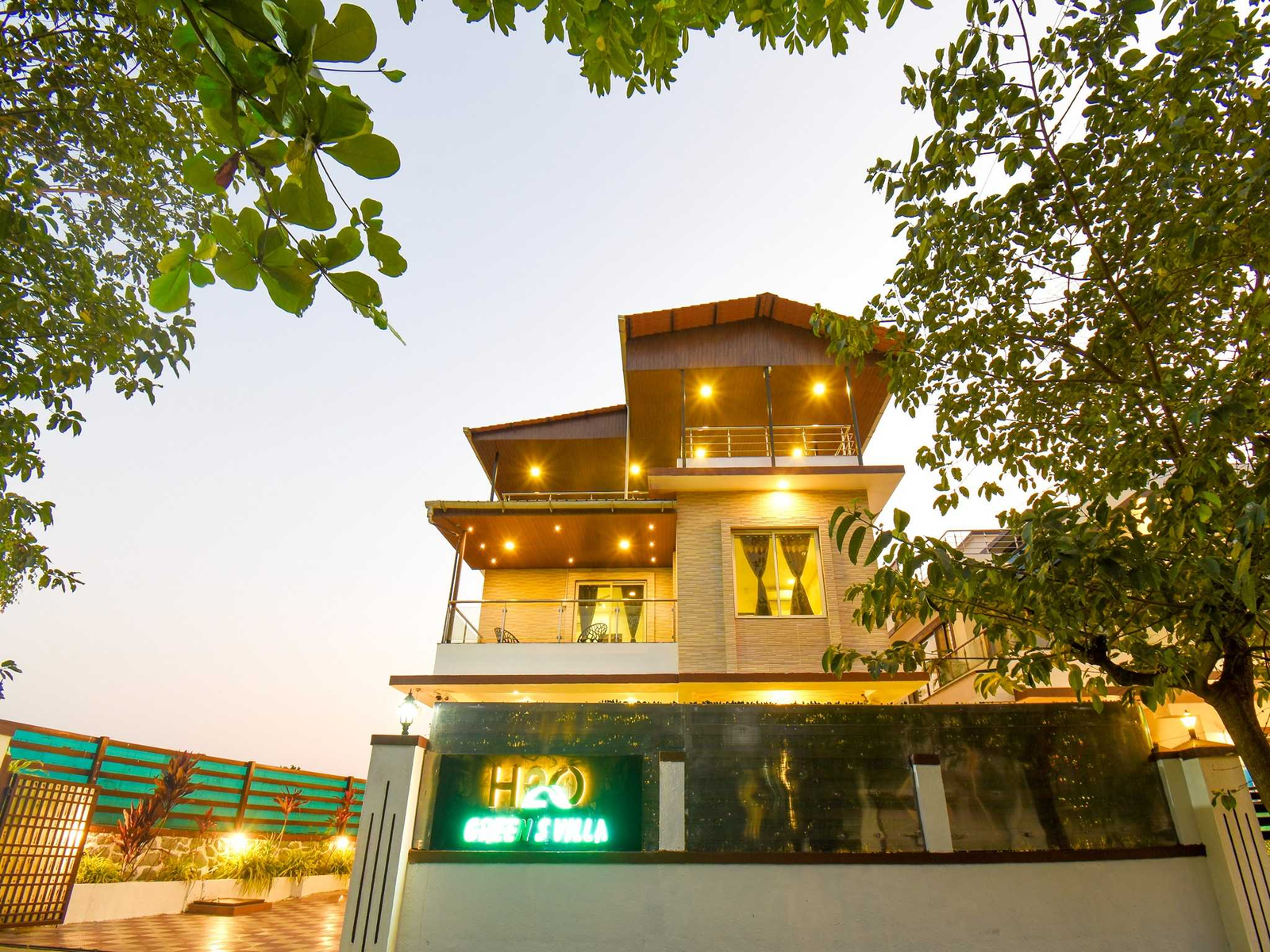 nakshatra villa by dancenter 4bhk bbq pvt pool lonavala