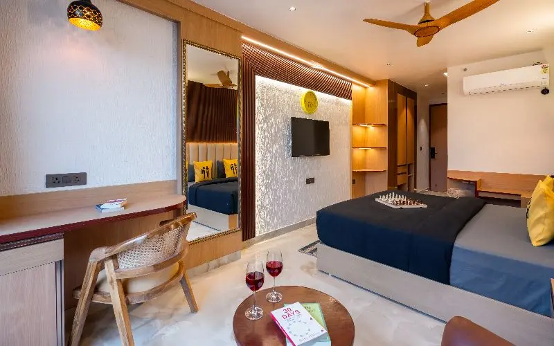 the hosteller bam dehradun city centre