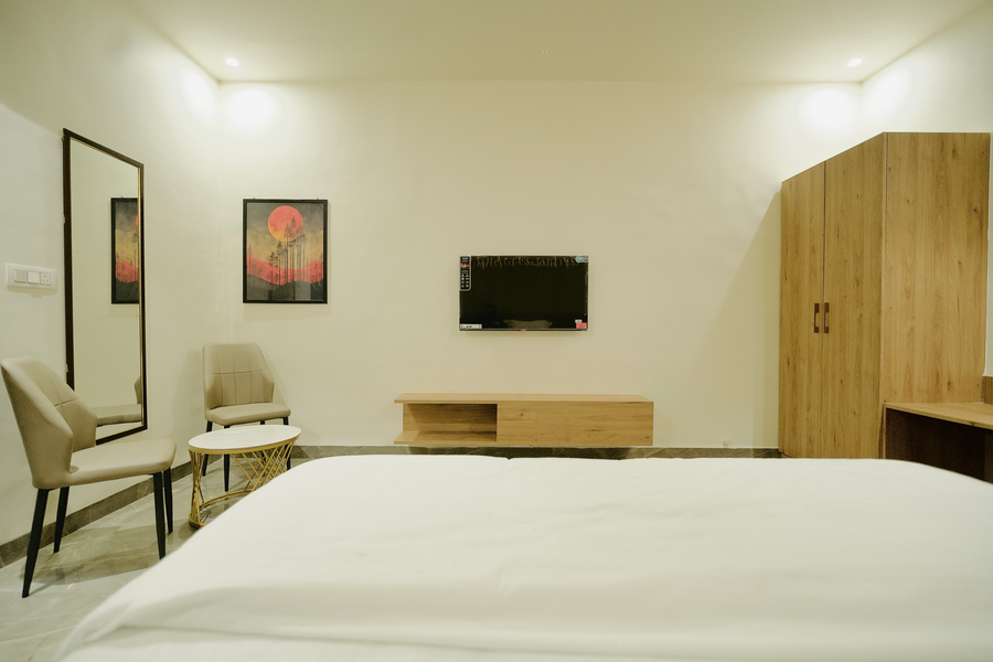 the vibez inn hotel and restaurant