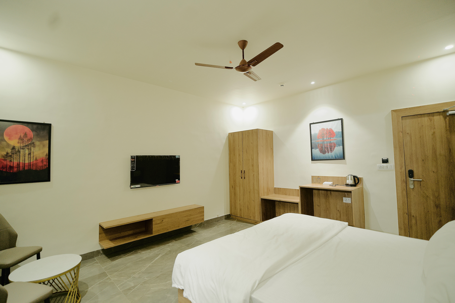 the vibez inn hotel and restaurant