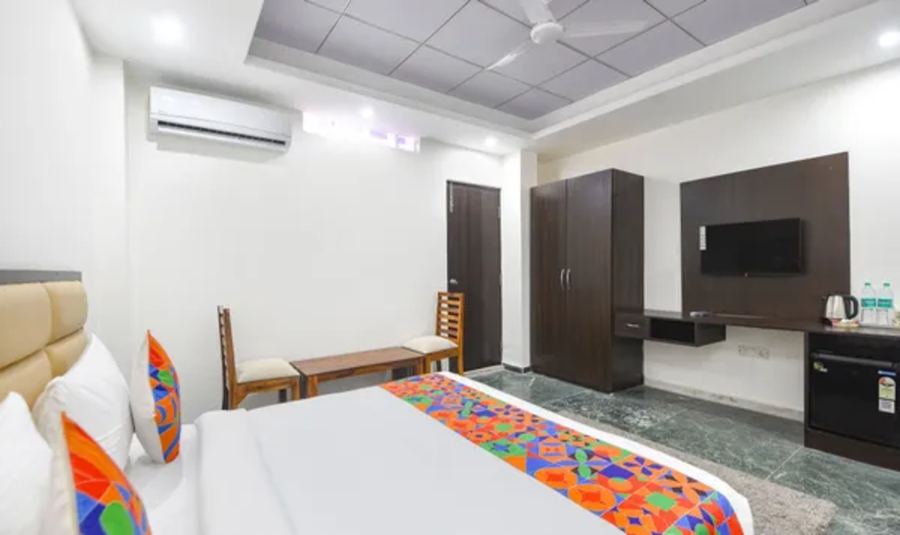 fabhotel sai village