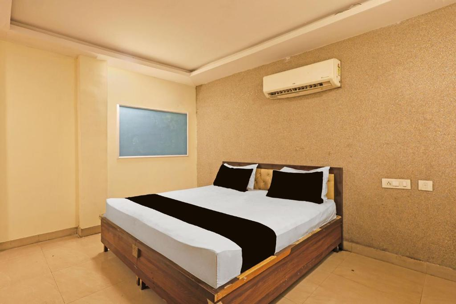 hotel o sector 18 noida formerly terrene empire