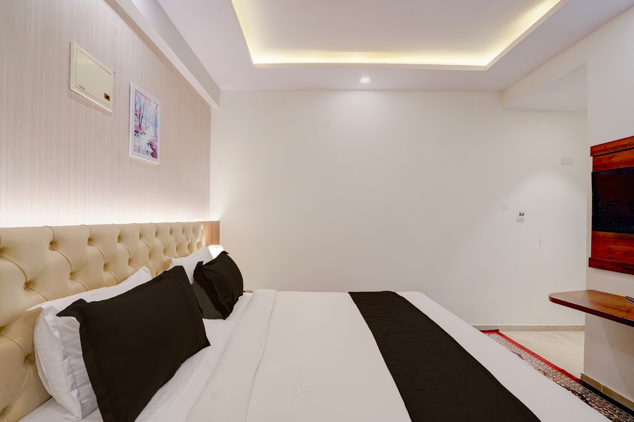 palette hotel and resort manyata tech park bangalore formerly blue diamond