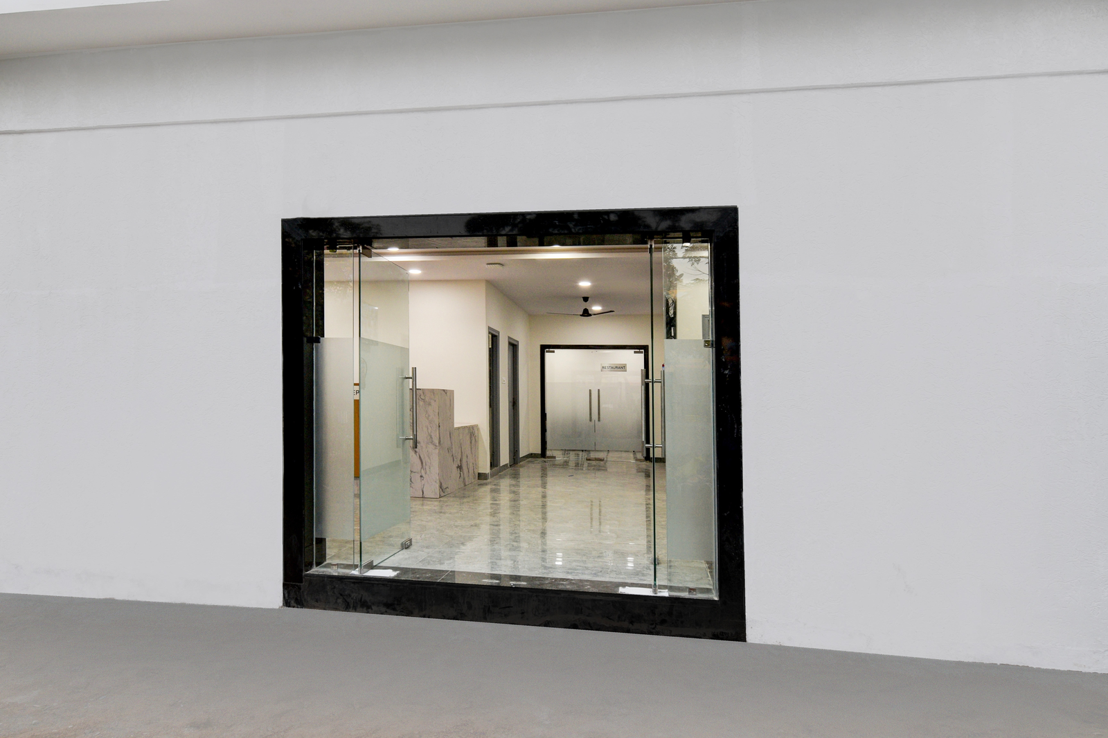 super townhouse oak kamineni bus stop