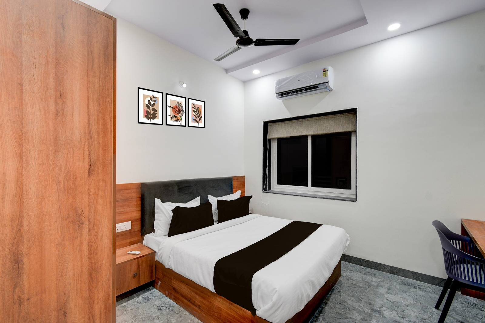 super townhouse oak kamineni bus stop