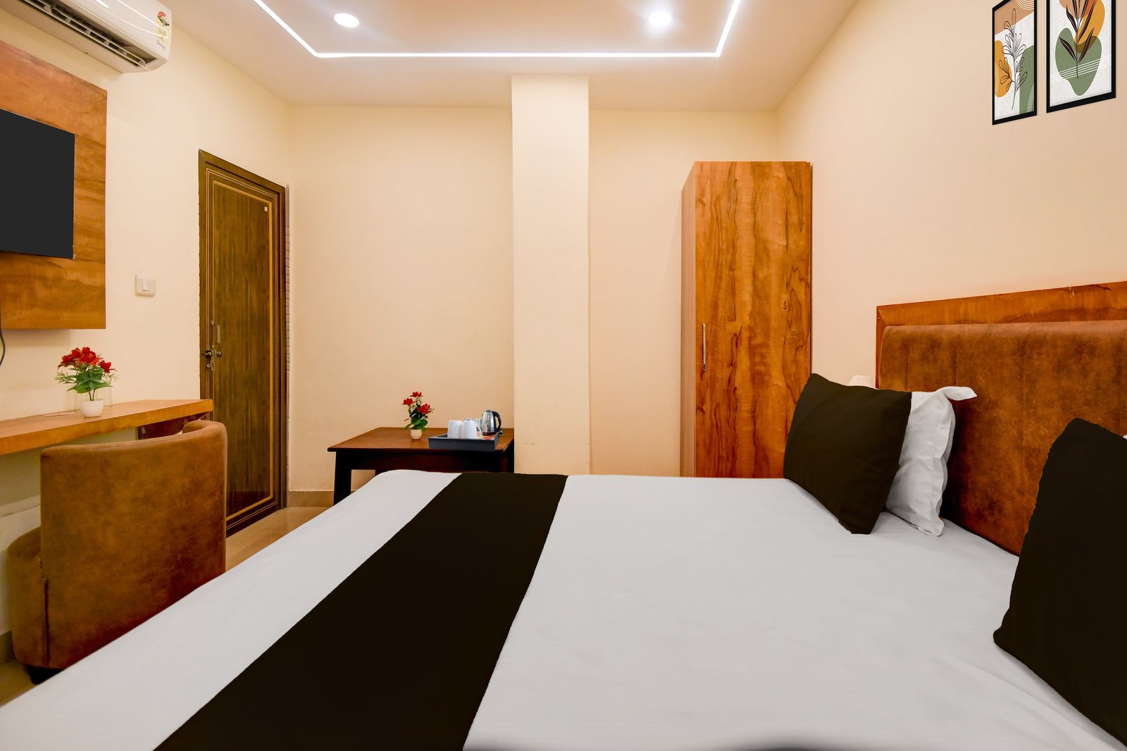 super townhouse gomti nagar station formerly budget in