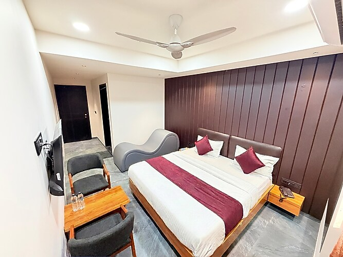 hotel the avanta gandhinagar