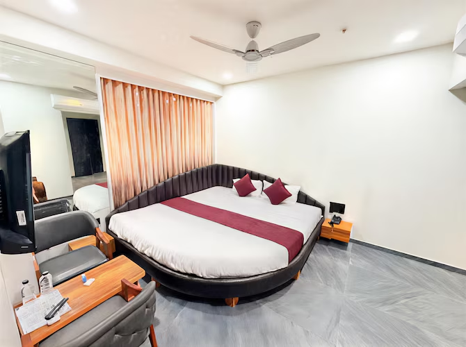 hotel the avanta gandhinagar