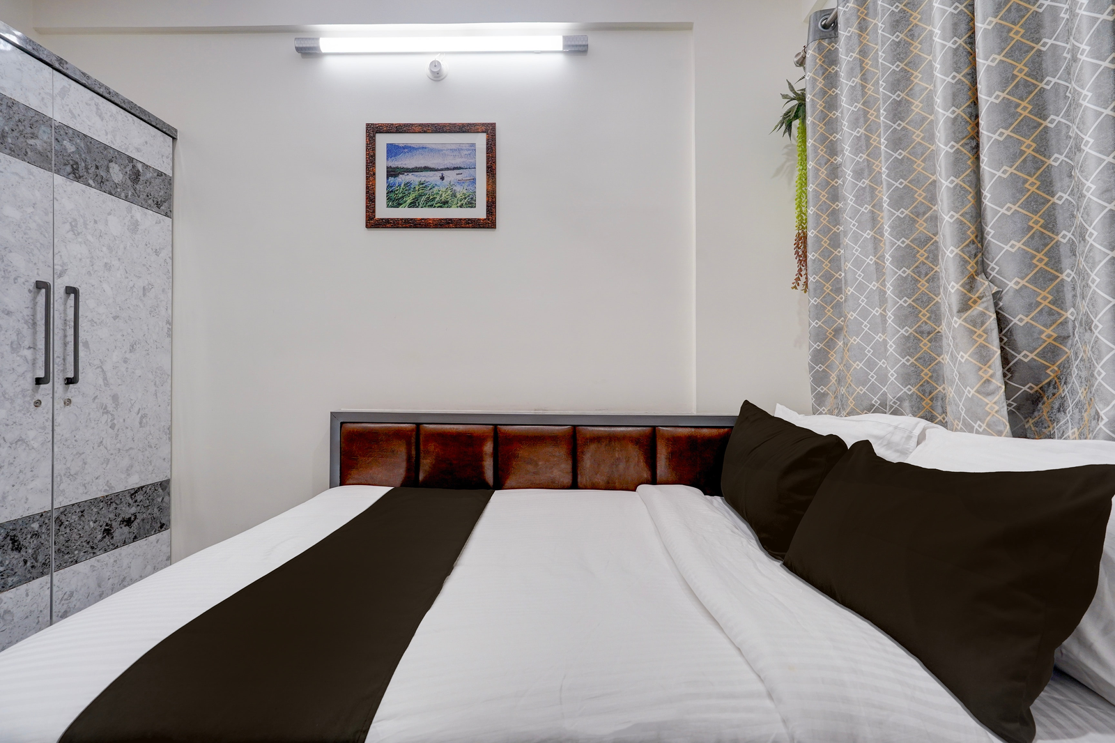 super townhouse koramangala road complex formerly parkash tower