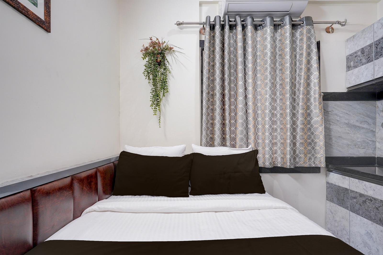 super townhouse koramangala road complex formerly parkash tower