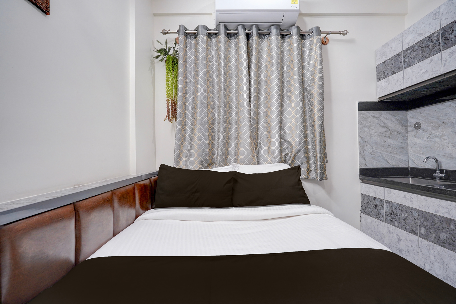 super townhouse koramangala road complex formerly parkash tower