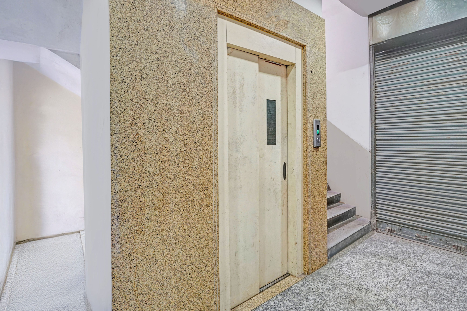 collection o dalhousie square kolkata formerly g n palace