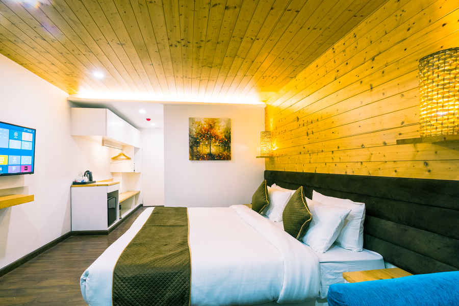 sparrow elements boutique near mg marg