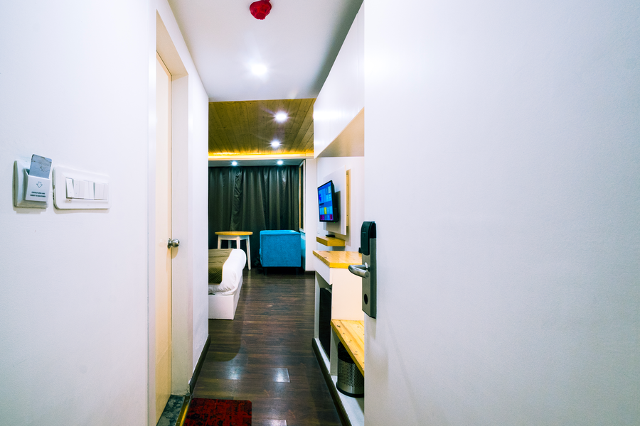 sparrow elements boutique near mg marg