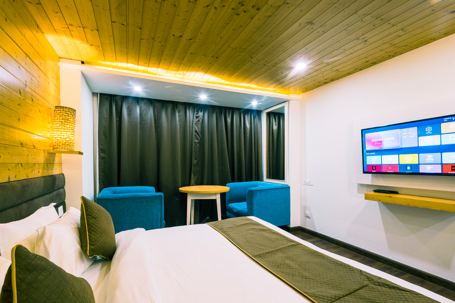 sparrow elements boutique near mg marg