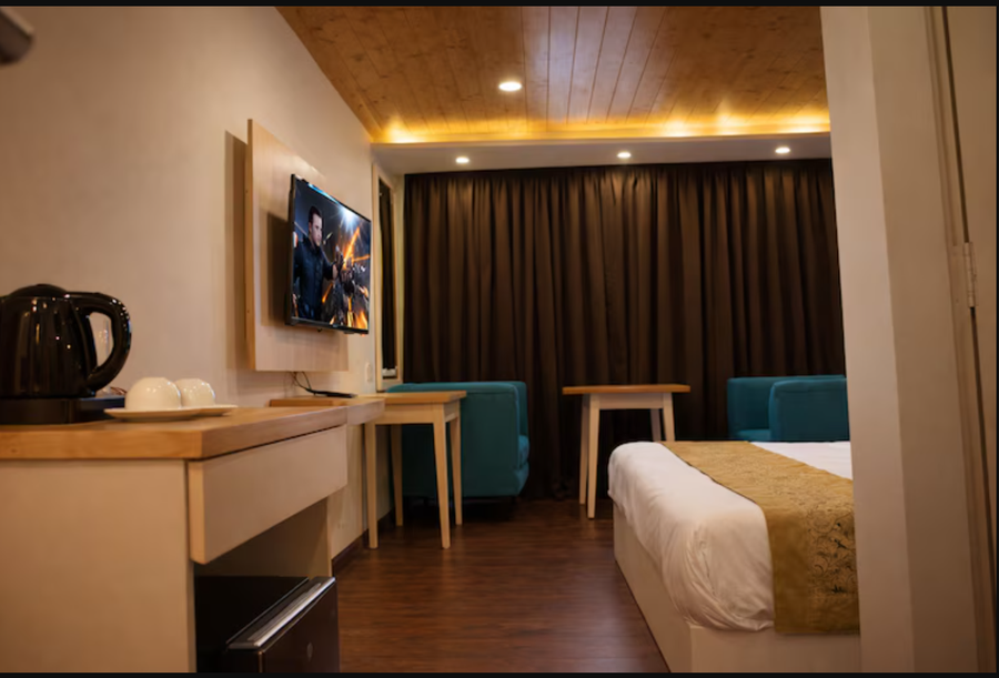 sparrow elements boutique near mg marg