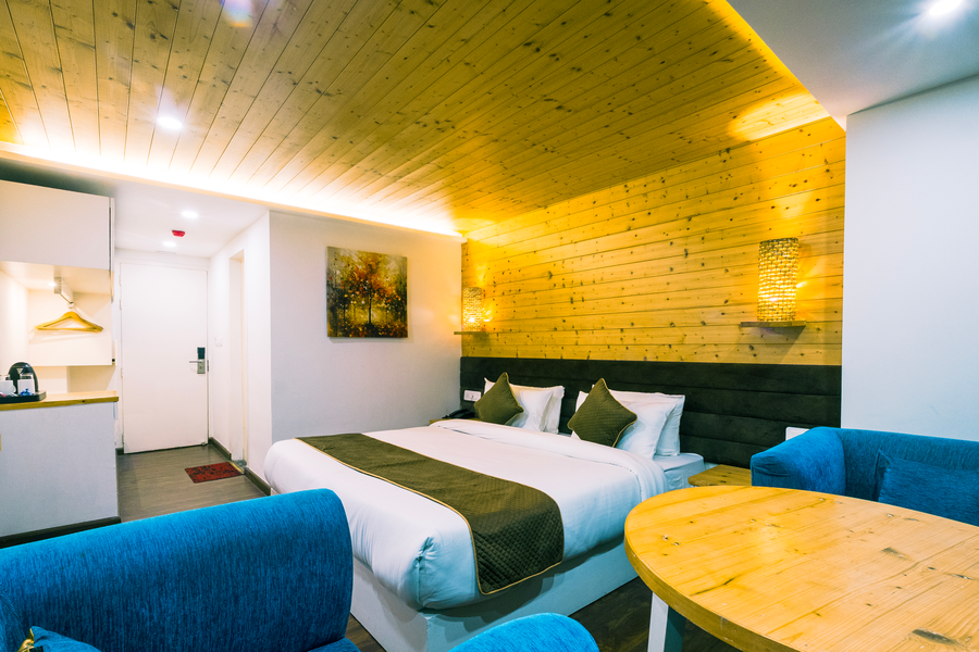 sparrow elements boutique near mg marg