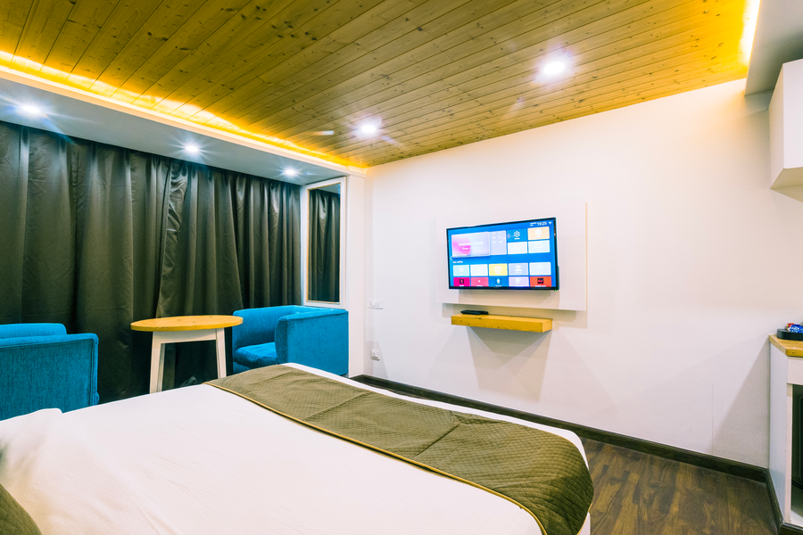 sparrow elements boutique near mg marg