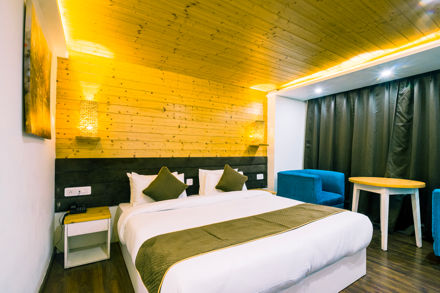 sparrow elements boutique near mg marg