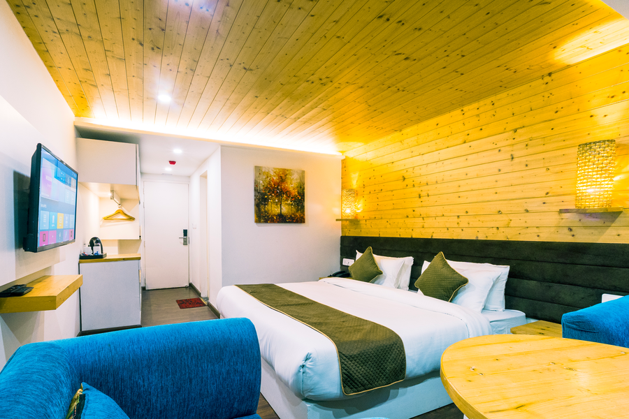 sparrow elements boutique near mg marg