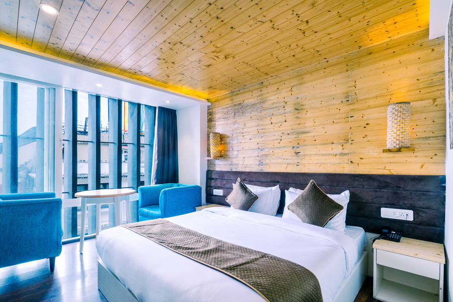 sparrow elements boutique near mg marg