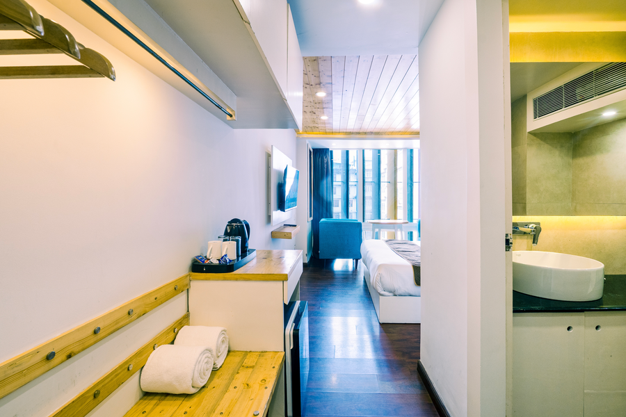 sparrow elements boutique near mg marg