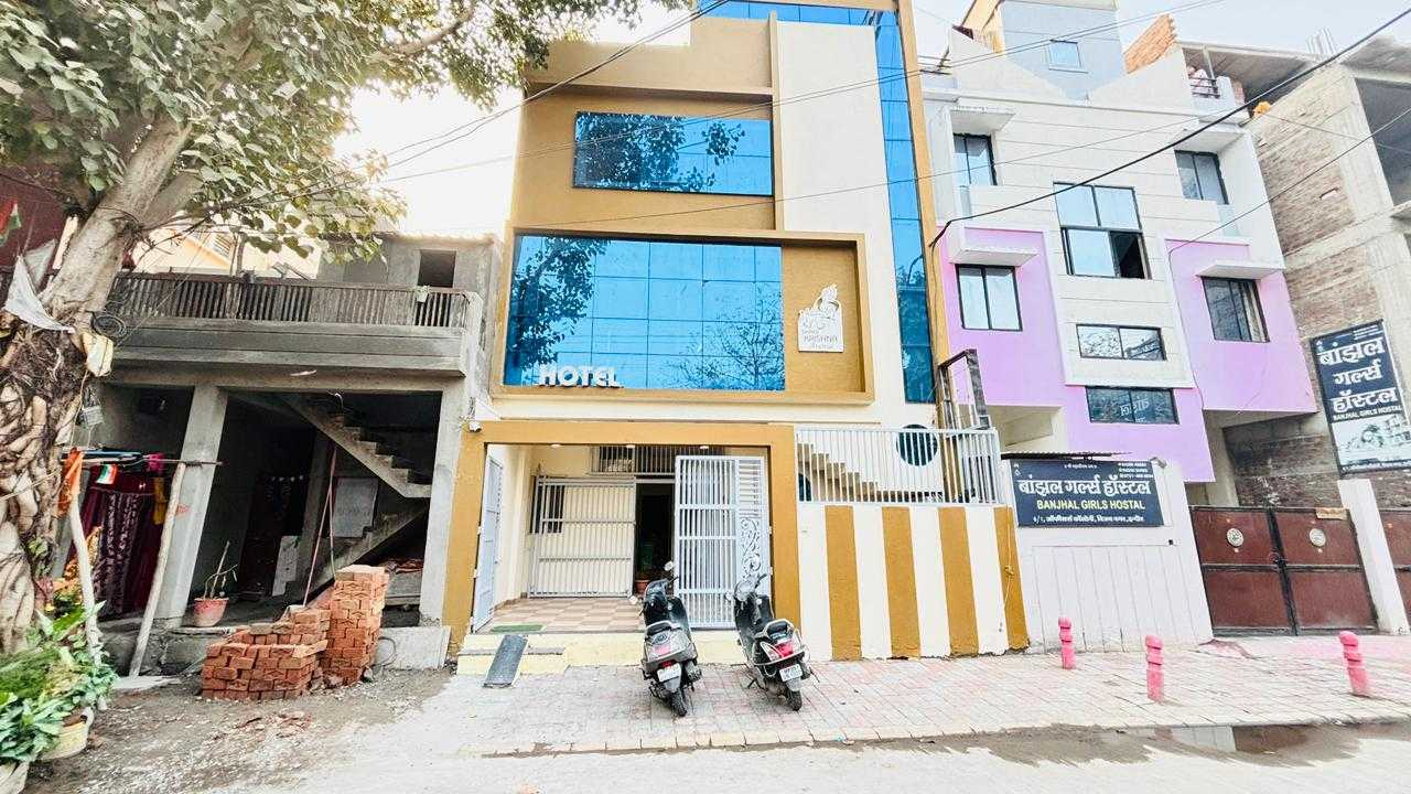 Collection O Meghdoot Garden Formerly Hotel Shree Krishna Avenue,,3 star